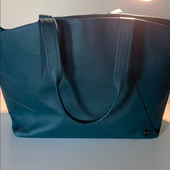 lululemon athletica Handbags - Lululemon Tote